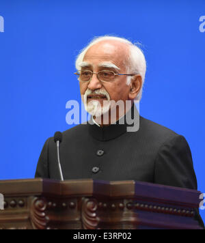 (140628)--Peking, 28. Juni 2014 (Xinhua)--Indian Vize-Präsident Mohammad Hamid Ansari Adressen eine Konferenz anlässlich des 60. Jahrestages der fünf Prinzipien der friedlichen Koexistenz in der großen Halle des Volkes in Peking, Hauptstadt von China, 28. Juni 2014. (Xinhua/Li Xueren) (Wjq) Stockfoto