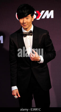 Taipeh. 28. Juni 2014. Sängerin JJ Lin besucht die Preisverleihung des 25. Golden Melody Awards in Südost-China Taiwan, Taipei 28. Juni 2014. © Wu Ching-Teng/Xinhua/Alamy Live-Nachrichten Stockfoto