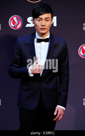 Taipeh. 28. Juni 2014. Sängerin Li Ronghao besucht die Preisverleihung des 25. Golden Melody Awards in Südost-China Taiwan, Taipei 28. Juni 2014. © Wu Ching-Teng/Xinhua/Alamy Live-Nachrichten Stockfoto