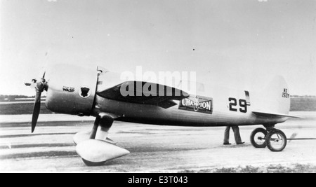 Die LTR-14, ein Rennflugzeug aus der Charles M. Daniels-Kollektion, war Teil der prestigeträchtigen Luftsportveranstaltungen. Der unter dem Namen Laird-Turner Special bekannte Motor wurde von einem Pratt & Whitney R-1830 Twin Wasp Motor angetrieben und fuhr in zahlreichen Luftrennen an, um die Ingenieurskunst und Aerodynamik dieser Zeit zu demonstrieren. Stockfoto