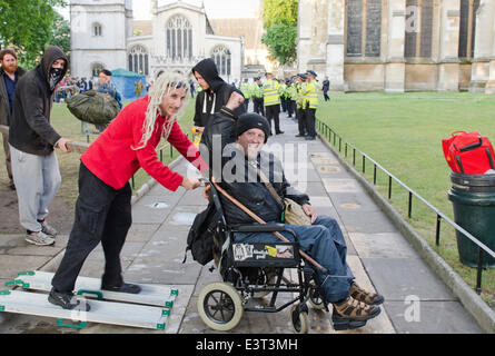 London, UK. 28. Juni 2014. bei der Independent Living Fund Protest Westminster Abbey London Uk 28h Kredit-Juni 2014: Prixpics/Alamy Live News Stockfoto