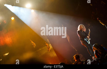 Glastonbury Festival, UK. 28. Juni 2014. Metallica führen beim Glastonbury Festival. Bildnachweis: James McCauley/Alamy Live-Nachrichten Stockfoto