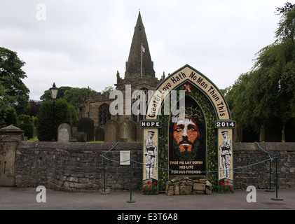 Antlitz Christi auf die 2014 gut-Dressing im Peak District Village of Hope Stockfoto