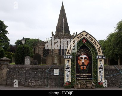 Antlitz Christi auf die 2014 gut-Dressing im Peak District Village of Hope Stockfoto