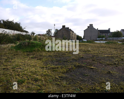 All das ist links im Tannen Park. Falkirk. Ehemalige Heimat des East Stirlingshire FC Blick in Richtung der einzige Eingang ist. Stockfoto