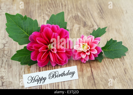 Happy Birthday Card mit rosa Dahlie Stockfoto