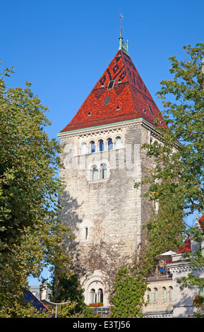 Berühmte Schweizer Stadt Lausanne. Historische Gebäude auf dem Pier von Ouchy. Stockfoto