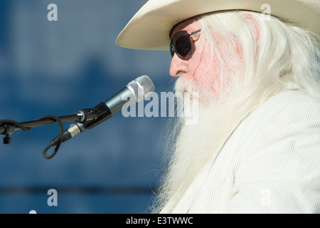 LINCOLN, CA - 29 Juni: Leon Russell führt auf Thunder Valley Casino Resort in Lincoln, Kalifornien am 29. Juni 2014 Stockfoto