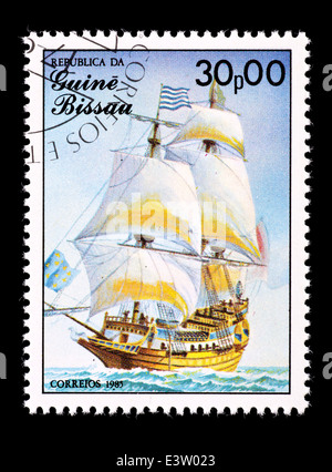 Briefmarke aus Guinea-Bissau Darstellung der 17' th Jahrhundert Französisch Segeln Schiff St. Louis Stockfoto