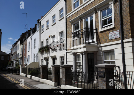 South End Row in der Royal Borough of Kensington & Chelsea, London W8 Stockfoto