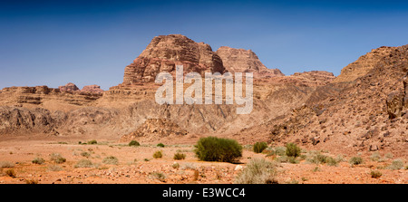 Jordan, Wadi Rum, erodierten Wüste Felsen, Panorama Stockfoto