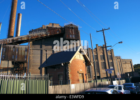 Weißbuchtenkraftwerk, das heute unter Denkmalschutz steht und nicht mehr zur Stromerzeugung für das Eisenbahnnetz von Sydney, Sydney, NSW, Australien, verwendet wird Stockfoto