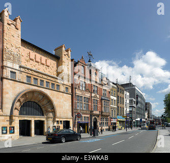 Whitechapel Gallery Fassade mit dem Baum des Lebens von Rachel Whiteread, Whitechapel, London Stockfoto