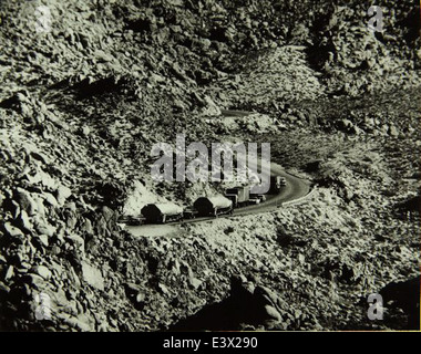 Der Convair/General Dynamics Atlas Hebekörper war eine bedeutende Entwicklung in der Luft- und Raumfahrt, die für den Transport von Raumfahrzeugkomponenten entwickelt wurde. Dieses Konzept der Hebevorrichtung trug zu zukünftigen Entwürfen von Space Shuttle bei, da seine aerodynamische Form die Entwicklung von Wiedereintrittsfahrzeugen für die menschliche Raumfahrt mitprägte. Stockfoto