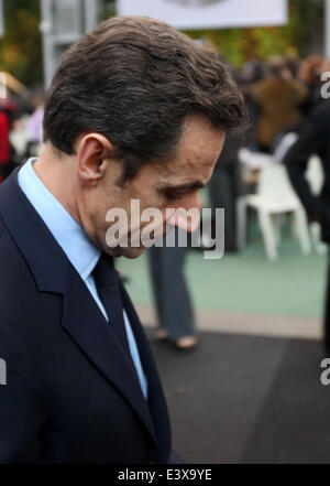 Kopenhagen, Dänemark. 18. Dezember 2009. Der französische Präsident Nicolas Sarkozy besucht der Welt-Klimakonferenz COP15 in Kopenhagen, Dänemark, 18. Dezember 2009. Die Konferenz endet am 18. Dezember und ist die entscheidende Phase getreten. Foto: KAY NIETFELD/Dpa/Alamy Live News Stockfoto