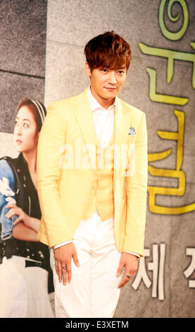Seoul, Südkorea. 30. Juni 2014. Südkoreanischer Schauspieler Choi Jin-Hyuk besucht eine Präsentation von einem neuen koreanischen Drama, "Du bist mein Schicksal" in Seoul, Südkorea. © Lee Jae-Won/AFLO/Alamy Live-Nachrichten Stockfoto