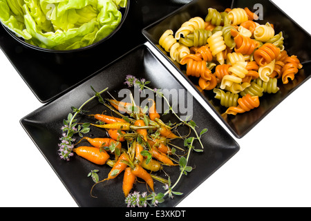 Glasierte Karotten ist eine köstliche Beilage zu einer Mahlzeit Stockfoto