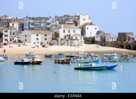 Hölzerne Segelschiff im Hafen von St. ives Stockfoto