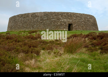 Stone Ringfort Grianan of Aileach, eine Trockenstein-Konstruktion und 5m hohe Wände, Halbinsel Inishowen, County Donegal, Irland Stockfoto