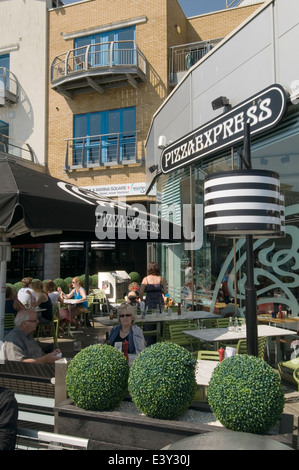 Pizza express Restaurant Restaurants Kette Ketten angekettet Brighton Marina uk Stockfoto