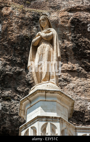 Statue der Jungfrau Maria auf die Chapelle Notre-Dame de Rocamadour Bischofsstadt, Lot, Midi-Pyrénées, Frankreich Stockfoto