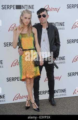 London, UK, UK. 1. Juli 2014. Mary Charteris besucht das jährliche Serpentine Gallery-Sommerfest in der Serpentine Gallery. (Bild Kredit: Kredit: Ferdaus Shamim/ZUMA/Alamy Live-Nachrichten) Stockfoto