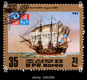 Briefmarke aus Nordkorea mit dem Segelschiff "Große Henry" aus England, 1556. Stockfoto