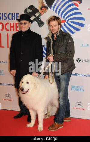 Premiere von Belle & Sebastian als Teil der Französischen Filmwoche im Cinema Paris Featuring: Tchéky Karyo, Andreas Pietschmann, Belle wo: Berlin, Deutschland bei: 9. Dezember 2013 Stockfoto