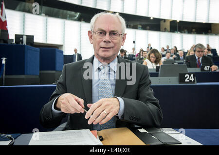 Straßburg, Bxl, Frankreich. 2. Juli 2014. Herman Van Rompuy, der Präsident des Europäischen Rates hält eine Rede am zweiten Tag der Plenarsitzung Hauptquartier der Europäischen Parlaments in Straßburg auf 02.07.2014 Credit: Wiktor Dabkowski/ZUMA Draht/Alamy Live News Stockfoto