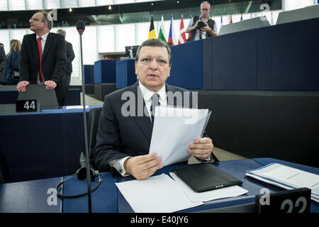 Straßburg, Bxl, Frankreich. 2. Juli 2014. Barroso, der Präsident der Europäischen Kommission liefert eine Rede am zweiten Tag der Plenarsitzung Hauptquartier der Europäischen Parlaments in Straßburg auf 02.07.2014 Credit: Wiktor Dabkowski/ZUMA Draht/Alamy Live News Stockfoto