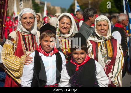 Griechenland, Rhodos-Stadt, Parade Zum Ochi-Tag Stockfoto