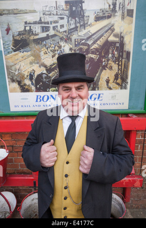 England, Hampshire, Ropely Erbe Bahnhof, Thomas die Behälter-Maschine und dem Fat Controller Stockfoto