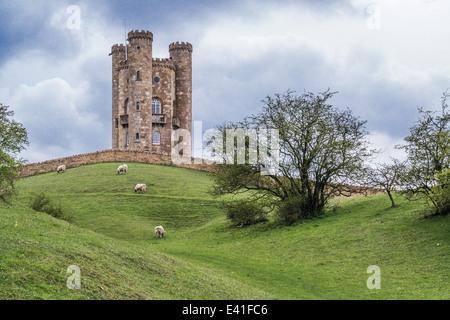 Broadway Tower, eine Torheit befindet sich auf dem Broadway Hill in Worcestershire, UK Stockfoto