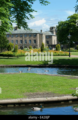 Editorial-Bildern der Pavillon Gärten in der Spa Buxton, gelegen im Peak District, Derbyshire Stockfoto