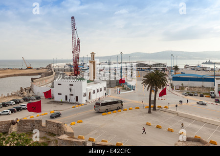 Tanger, Marokko - 22. März 2014: Neue Passagier-Terminals im Bau im Hafen von Tanger, Afrika Stockfoto