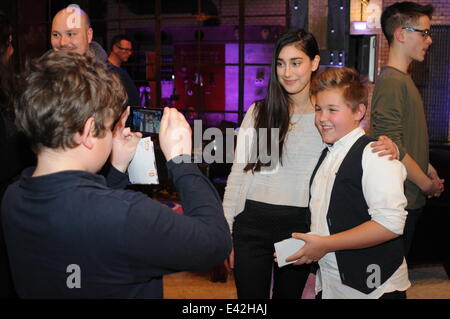 KiKA TV feiert 25-jähriges Jubiläum der Logo! Kinder-Nachrichtensendung im E-Werk.  Mitwirkende: Elif, Gast wo: Berlin, Deutschland bei: 10. Januar 2014 Stockfoto