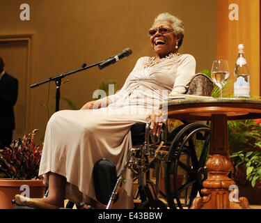 Maya Angelou spricht in Gemeinde b ' nai Israel Featuring: Maya Angelou wo: Boca Raton, Florida, USA bei: 16. Januar 2014 Stockfoto