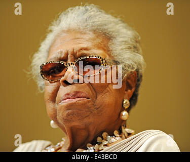 Maya Angelou spricht in Gemeinde b ' nai Israel Featuring: Maya Angelou wo: Boca Raton, Florida, USA bei: 16. Januar 2014 Stockfoto