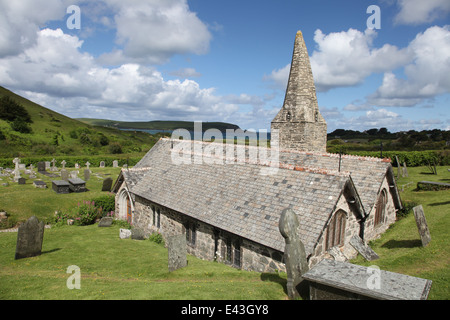 St. Enedoc Kirche und Friedhof Stockfoto