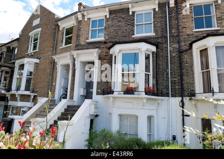 Neu renovierte Haus in Foskett Terrasse Shacklewell Lane Dalston Hackney East London E8 KATHY DEWITT Stockfoto