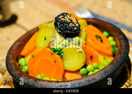 Marokkanische tajine Lamm, Aprikose und Pflaume Stockfoto