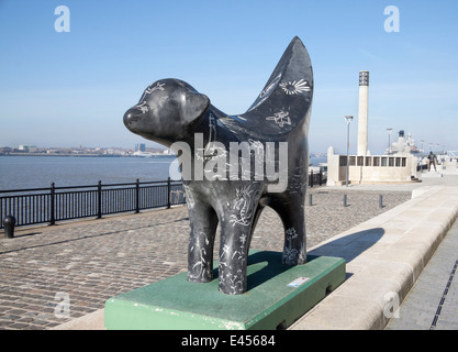 Superlambanana Skulptur vor dem Maritime Museum an der Uferpromenade in Liverpool. Stockfoto