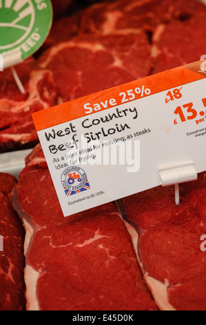 Fleisch für den Verkauf in einem Supermarkt in der Westcountry Stockfoto