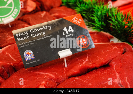 Fleisch für den Verkauf in einem Supermarkt in der Westcountry Stockfoto