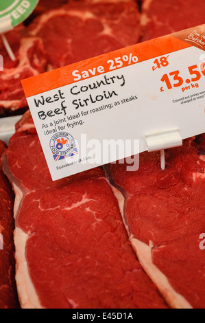 Fleisch für den Verkauf in einem Supermarkt in der Westcountry Stockfoto