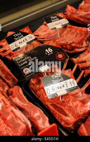 Fleisch für den Verkauf in einem Supermarkt in der Westcountry Stockfoto