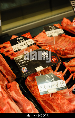 Fleisch für den Verkauf in einem Supermarkt in der Westcountry Stockfoto