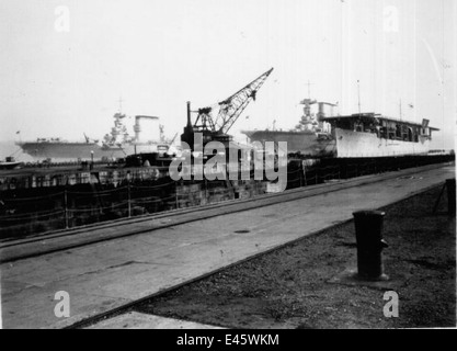 Eine Fotografie der USS Langley (CV-1), USS Lexington (CV-2) und USS Saratoga (CV-3) im Puget Sound im Jahr 1928, die frühe Flugzeugträgeroperationen in der US Navy zeigt. Stockfoto