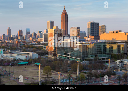 Skyline der Stadt und erhöhten Aussicht Downtown, Centennial Olympic Park, Atlanta, Georgia, Vereinigte Staaten von Amerika Stockfoto
