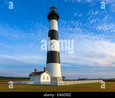 Cape Hatteras National Seashore, North Carolina: Bodie Island Lighthouse (1872) auf den Outer Banks von North Carolina Stockfoto